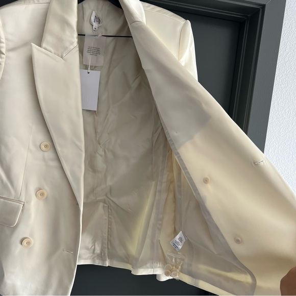 Helsa Heavy Satin Double Breasted Jacket in Bone Size XS NEW! New with tags! - Picture 8 of 12